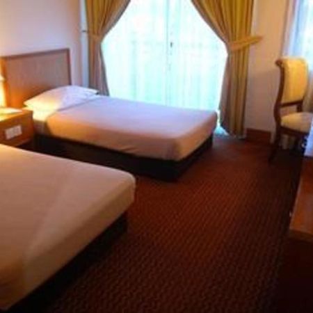 Putra Brasmana Hotel Kuala Perlis Exterior photo